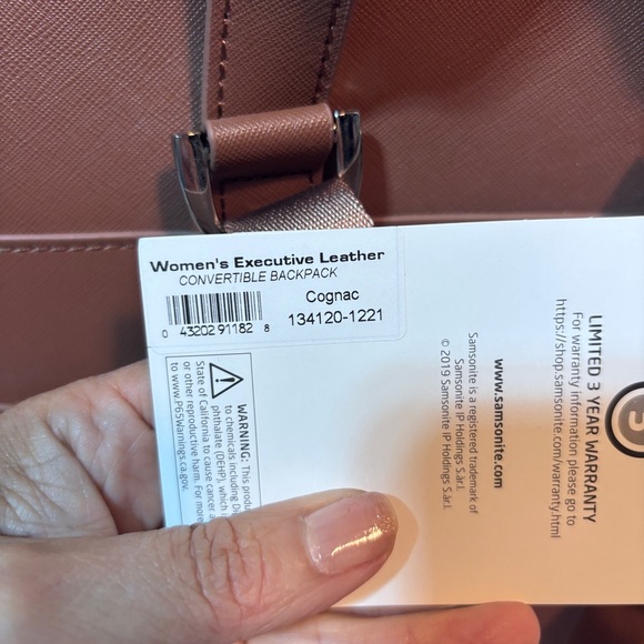 New With Tags Women's Samsonite Executive Leather Convertible Backpack Cognac - Picture 10 of 14